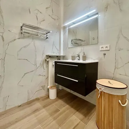 דירה Centre, Jardin Bioves, Casino *