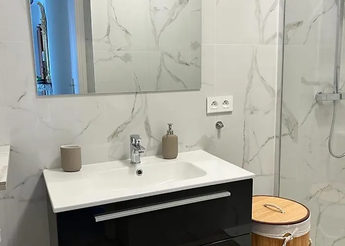 Centre, Jardin Bioves, Casino Апартаменти